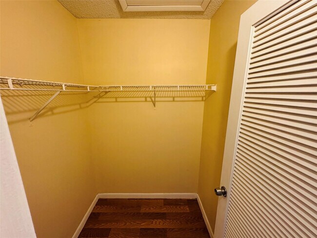 Building Photo - 3449 NW 44th St