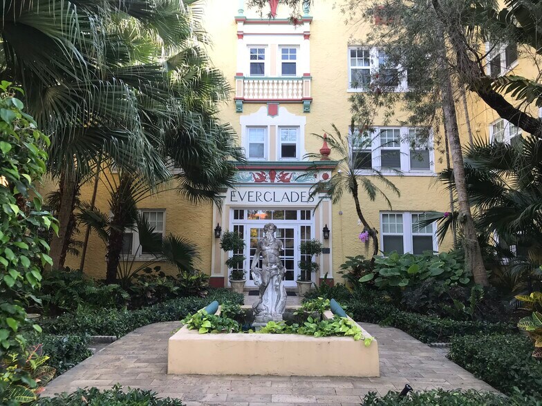 Building Photo - 536 14th St