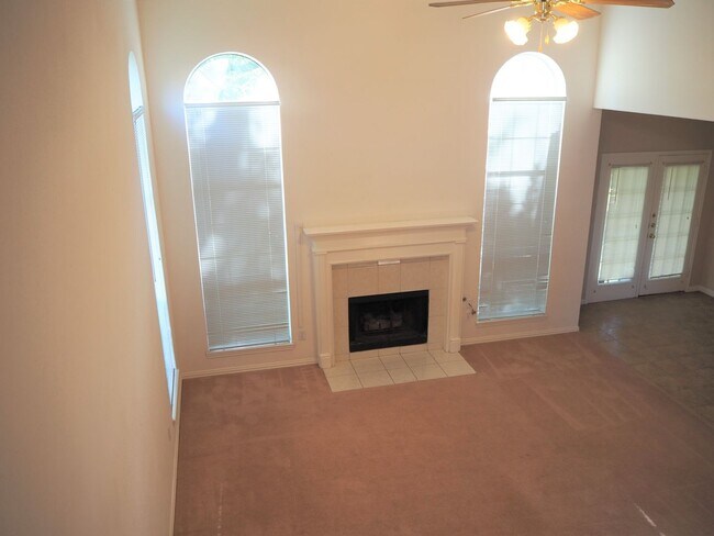 Building Photo - 2105 Friar Ct