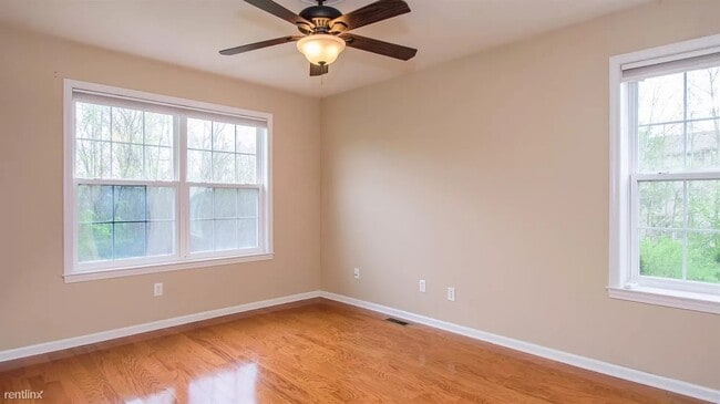 Building Photo - 2906 Barclay Way