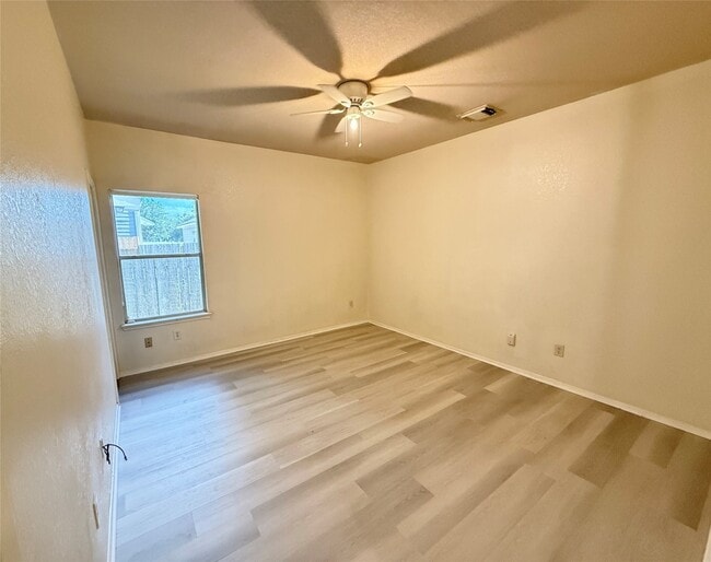 Building Photo - 1703 Nichole Woods Dr