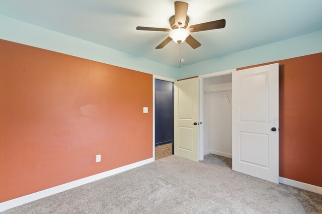 Building Photo - 3104 Husky Way