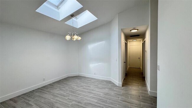 Building Photo - 3700 NW 19th St