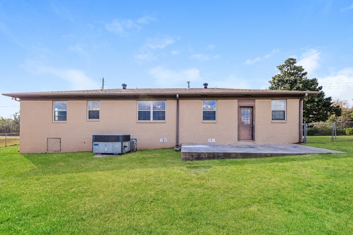 Building Photo - 437 7th Ave