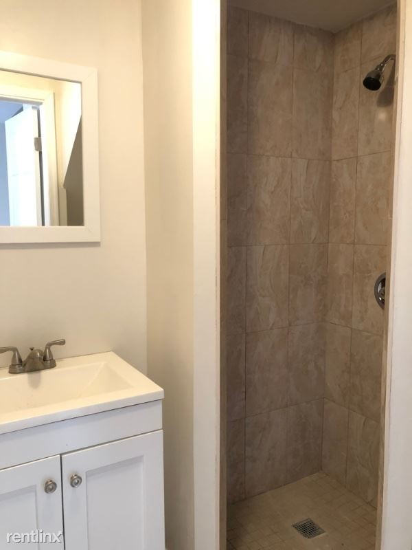 Building Photo - 6101 Limekiln Pike