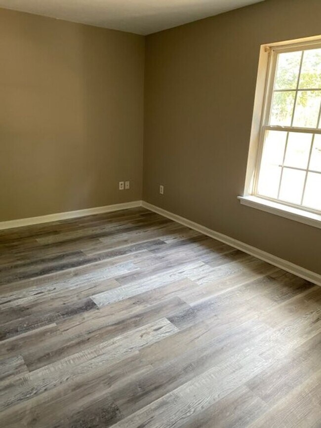 Building Photo - 118 Leeper Dr