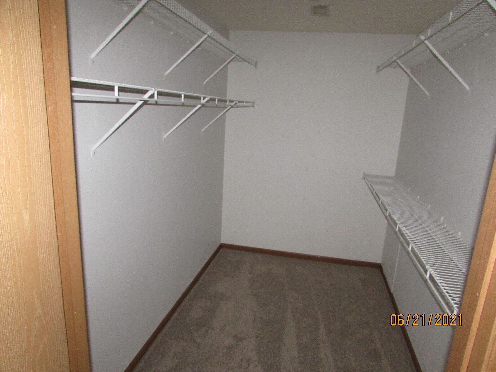Master Bedroom Closet - 10 Woodridge Ct