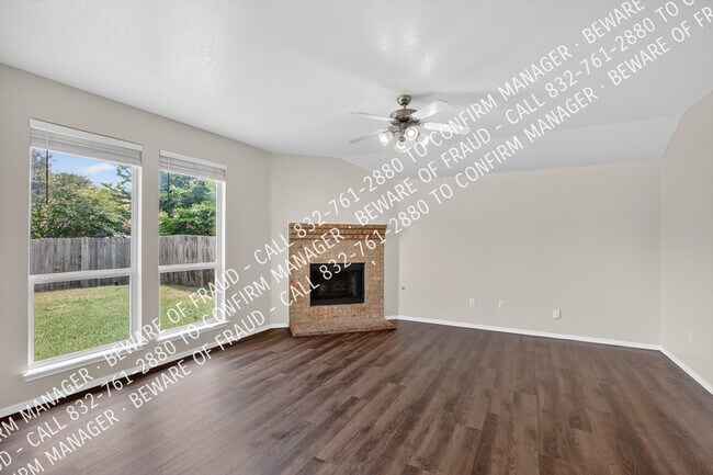 Building Photo - 2816 Blue Heron Dr