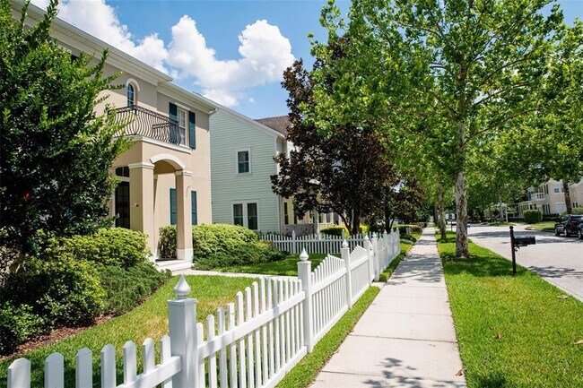 Building Photo - 411 Sycamore St