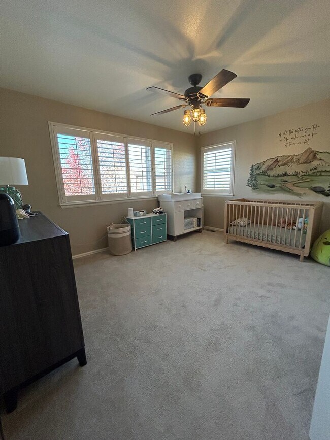 Building Photo - Spacious 5-Bed, 5-Bath Home in Erie’s Sunwest North Community