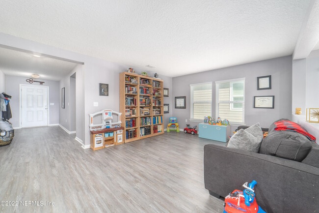 Building Photo - 14575 Needham Dr