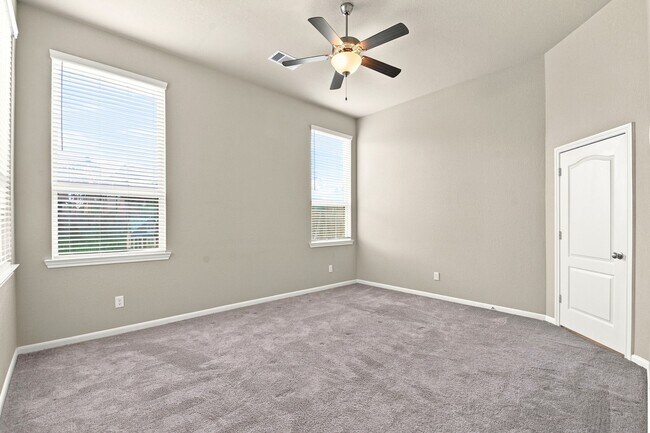 Building Photo - 16875 Olympic National Dr
