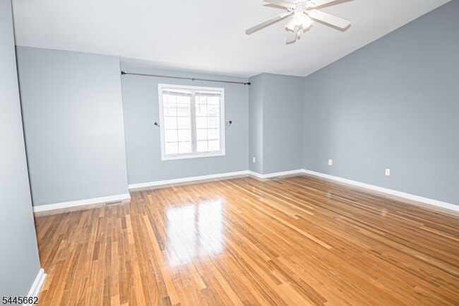 Building Photo - 49 Stuyvesant Ave