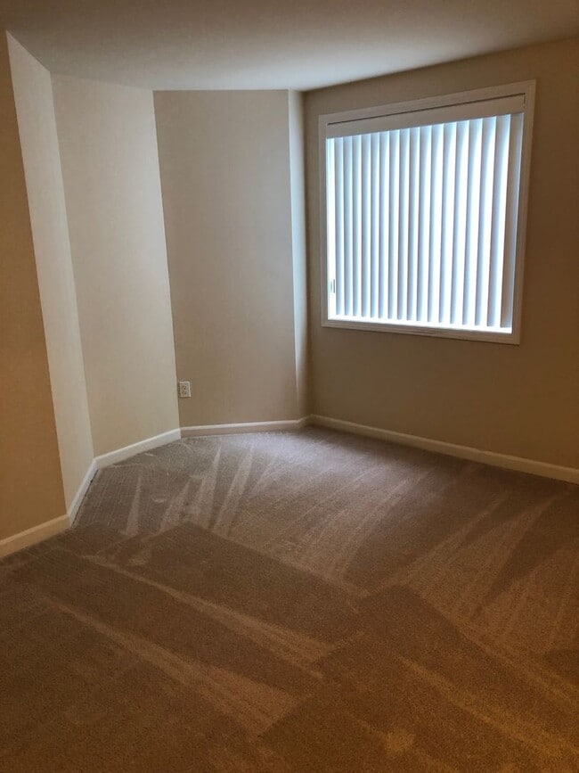 Building Photo - The Manhattan