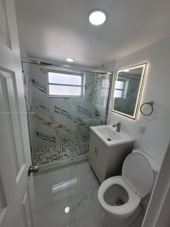 Building Photo - 3831 SW 79th Ave