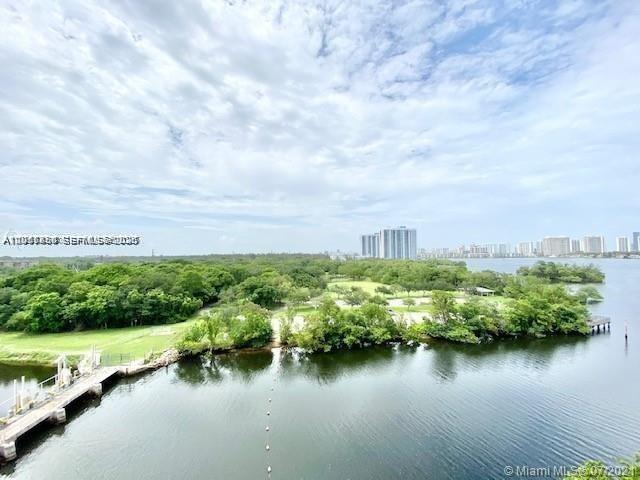 Building Photo - 16385 Biscayne Blvd