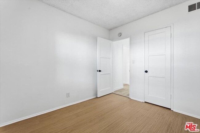 Building Photo - 2513 190th St