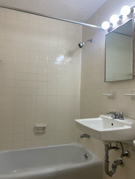 Building Photo - 1315 Commonwealth Ave