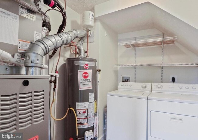 Building Photo - 6344 Springwater Terrace