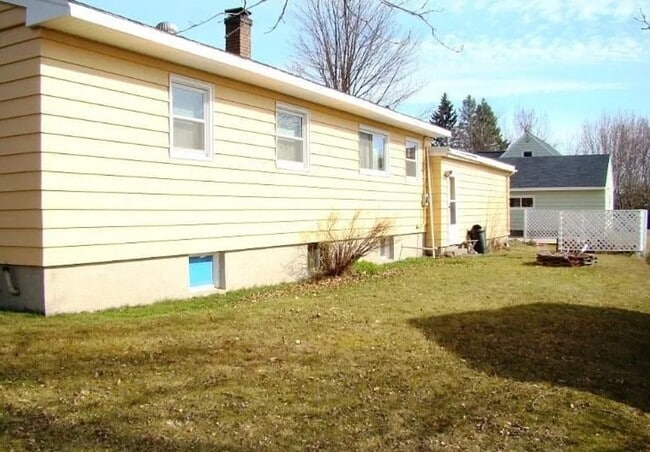 Building Photo - 516 Anderson Rd