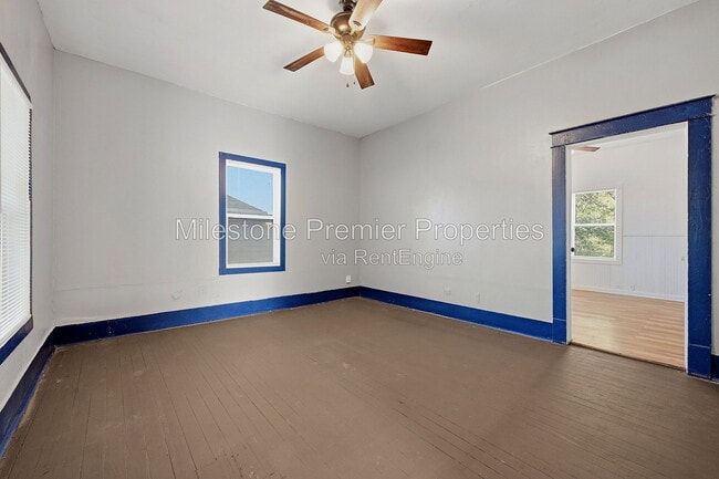 Building Photo - 605 E Woodard St
