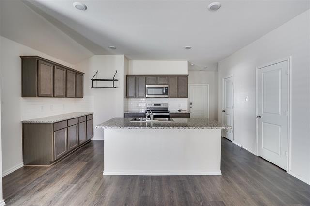 Building Photo - 106 Gallant Fox Ln