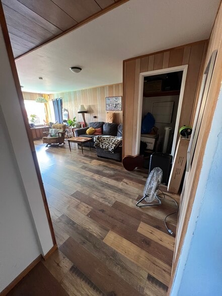 Building Photo - 4230 Garden Rd