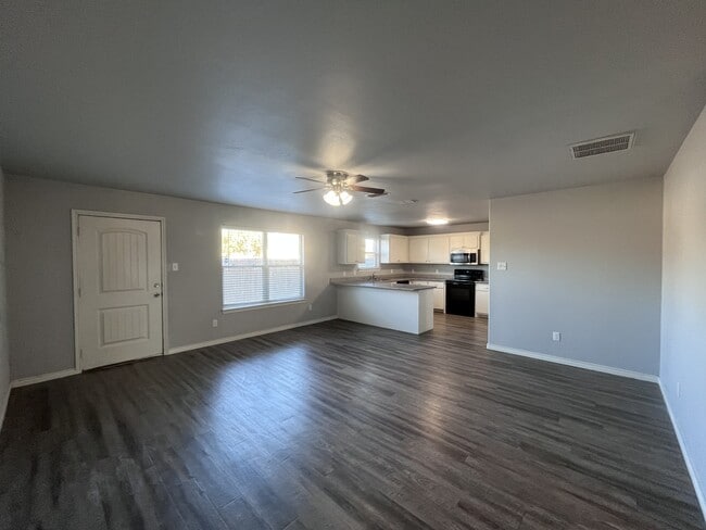 Building Photo - 3422 Itasca St