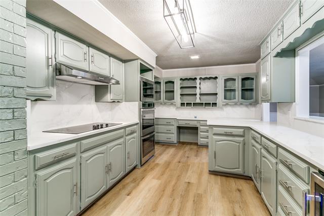 Building Photo - 2 Linderhof Cir