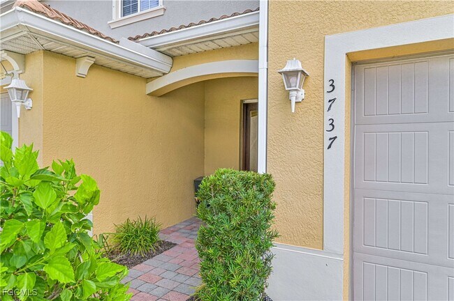 Building Photo - 3737 Crofton Court