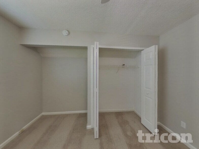 Building Photo - 3382 Millcrest Pl