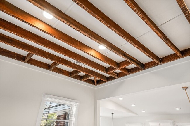 Building Photo - Downtown Beaufort Charmer