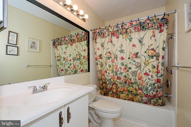 Building Photo - 109 Deer Run Ct