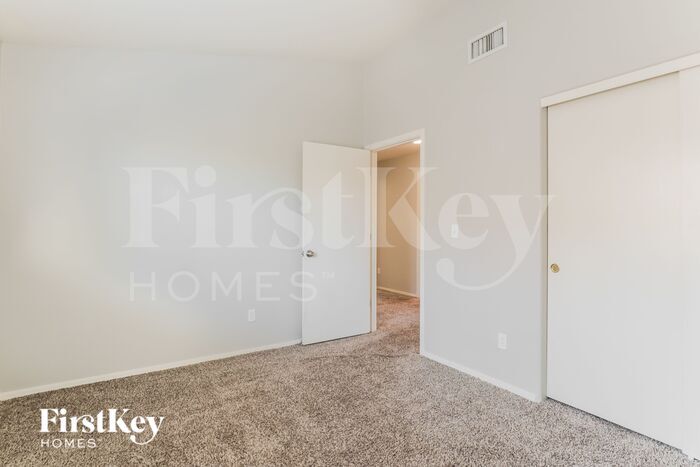 Building Photo - 3392 W Vía Campana De Oro