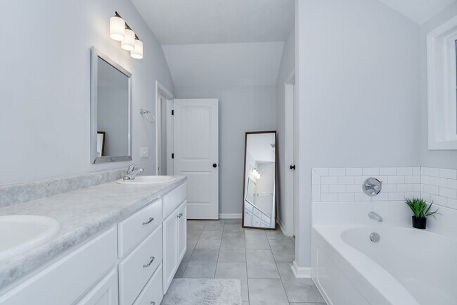 Building Photo - Haynes Station - 4 Bedroom 2.5 Bath