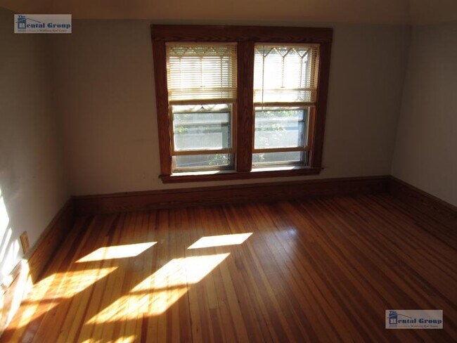 Building Photo - 61 Mount Vernon St