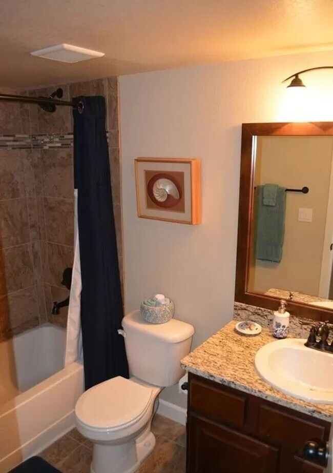 Building Photo - Beautiful 4 Bedroom Home in Desirable Springs Ranch Area!