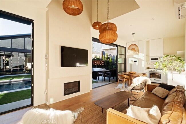 Building Photo - 354 5th Ave