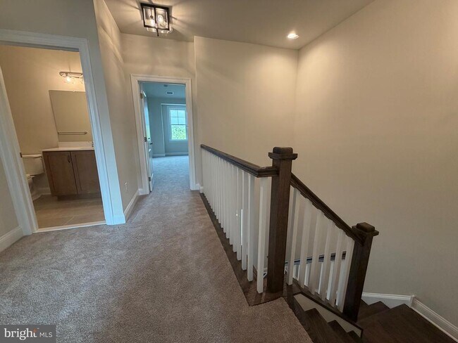 Building Photo - 436 Reagans Ln