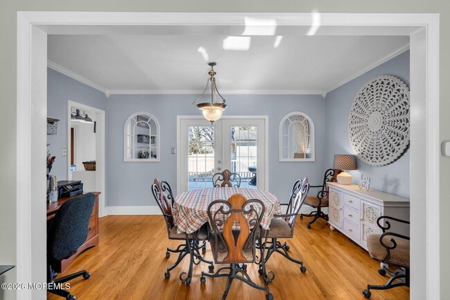 Building Photo - 242 Pennsylvania Ave