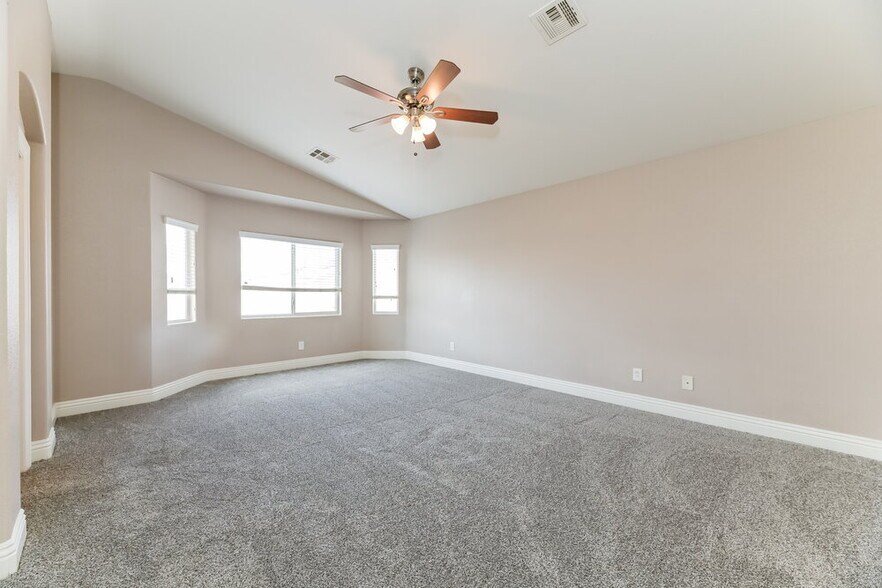 Building Photo - 1748 Crow Creek Ave