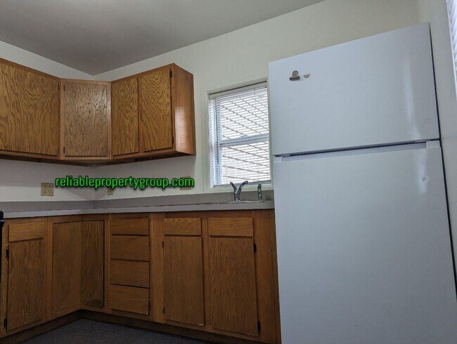 Building Photo - New Listing in Marion IN