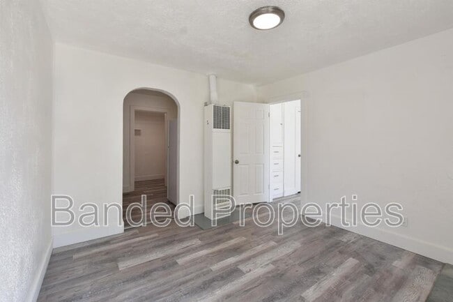 Building Photo - 8630-8644-8644 W 2800 S