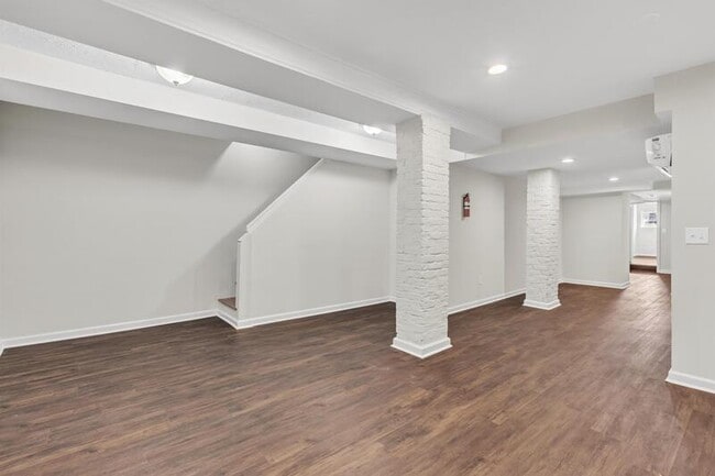 Building Photo - 2305 Wichita Ave