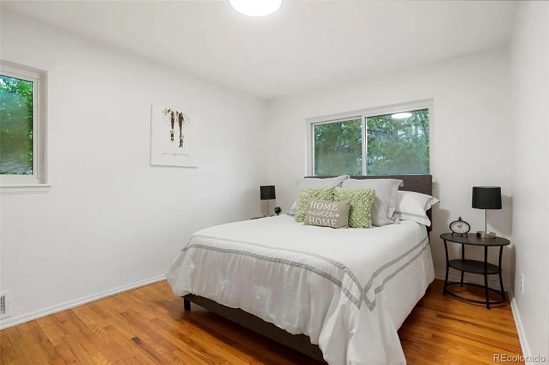 Building Photo - 2840 S Yates St