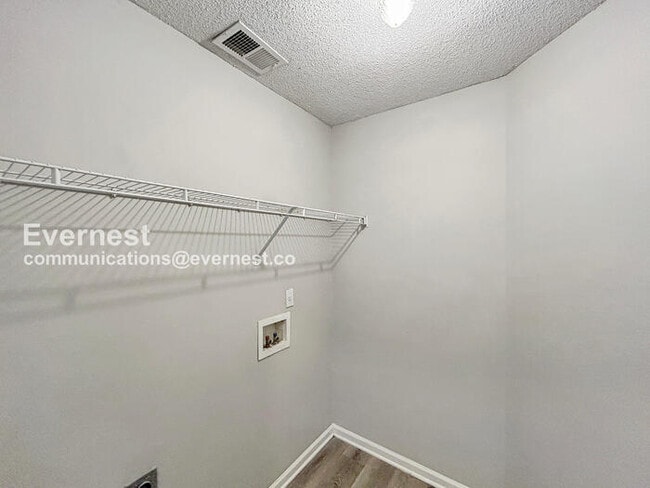 Building Photo - 1649 Central Trails Dr