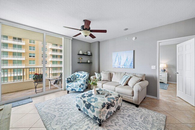 Building Photo - 700 E Boynton Beach Blvd