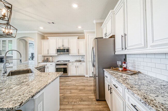 Building Photo - 9507 Carson Ln