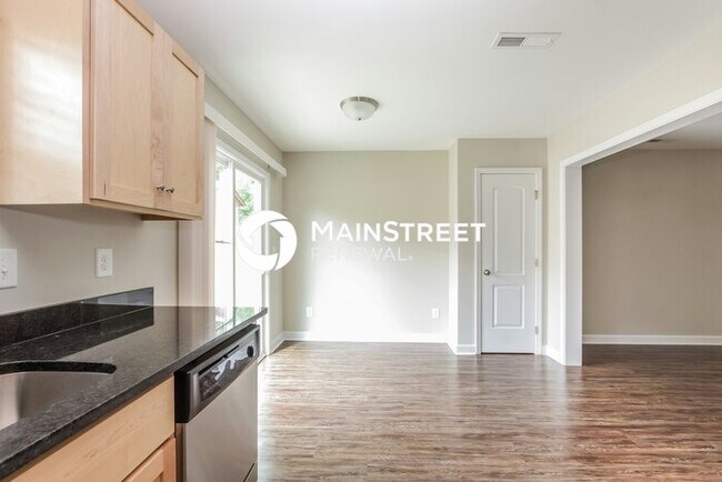 Building Photo - 3 Bedroom Pet-Friendly Home in Kannapolis, NC with Main Street Renewal