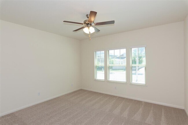 Building Photo - 1732 Lakota Ln